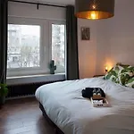 Stylish Flat, Steps To * Ostende