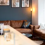Stylish Flat, Steps To Apartamento *