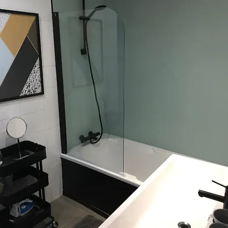 شقة Stylish Flat I Walk To *