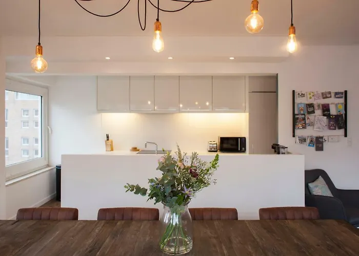 Stylish Flat I Walk To Apartment