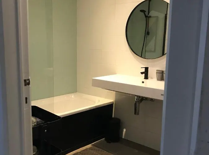 Stylish Central Flat, Steps To Beach * Οστένδη